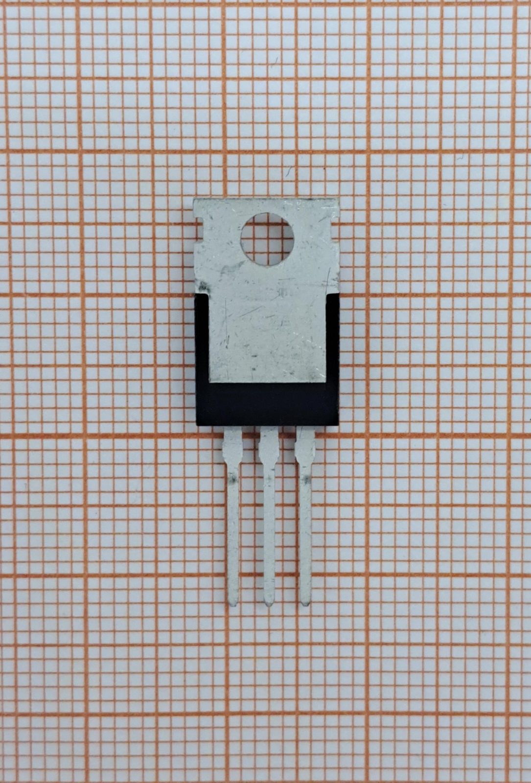Транзистор FQP34N20 ONSEMI Транзистор FQP34N20 ONSEMI