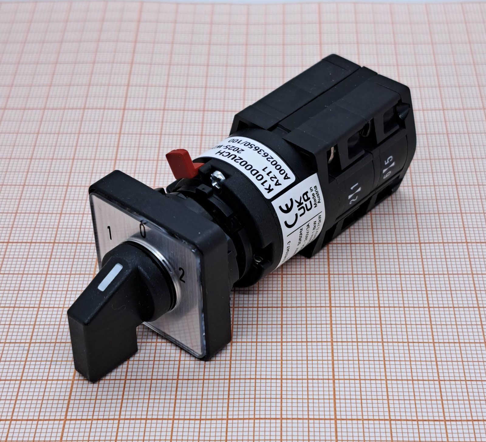 Переключатель кулачковый K10D002UCH SCHNEIDER ELECTRIC Переключатель кулачковый K10D002UCH SCHNEIDER ELECTRIC