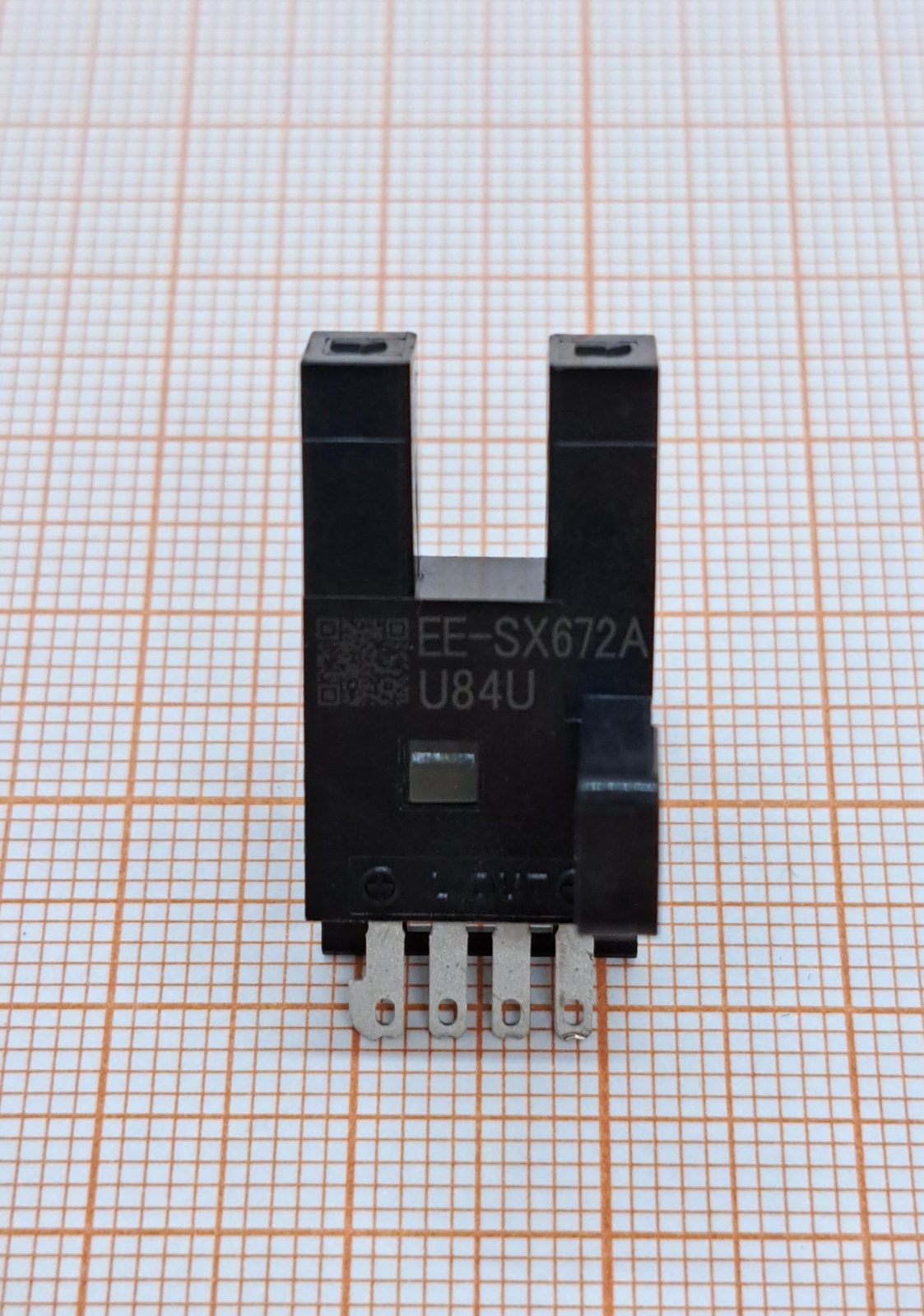 Датчик оптоэлектронный EE-SX672A OMRON