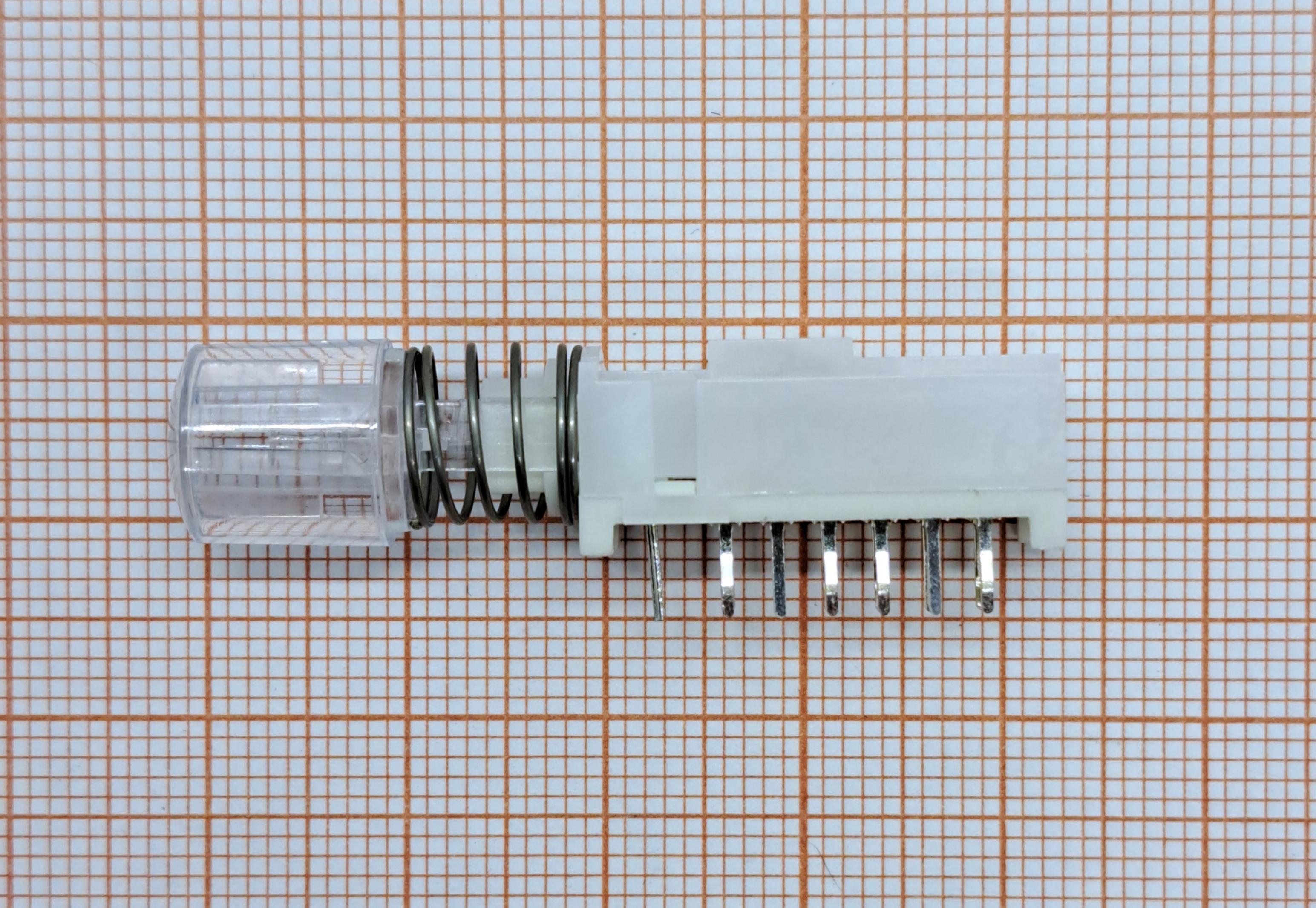 Переключатель кнопочный WBL4UEEYQR05CLR E-SWITCH
