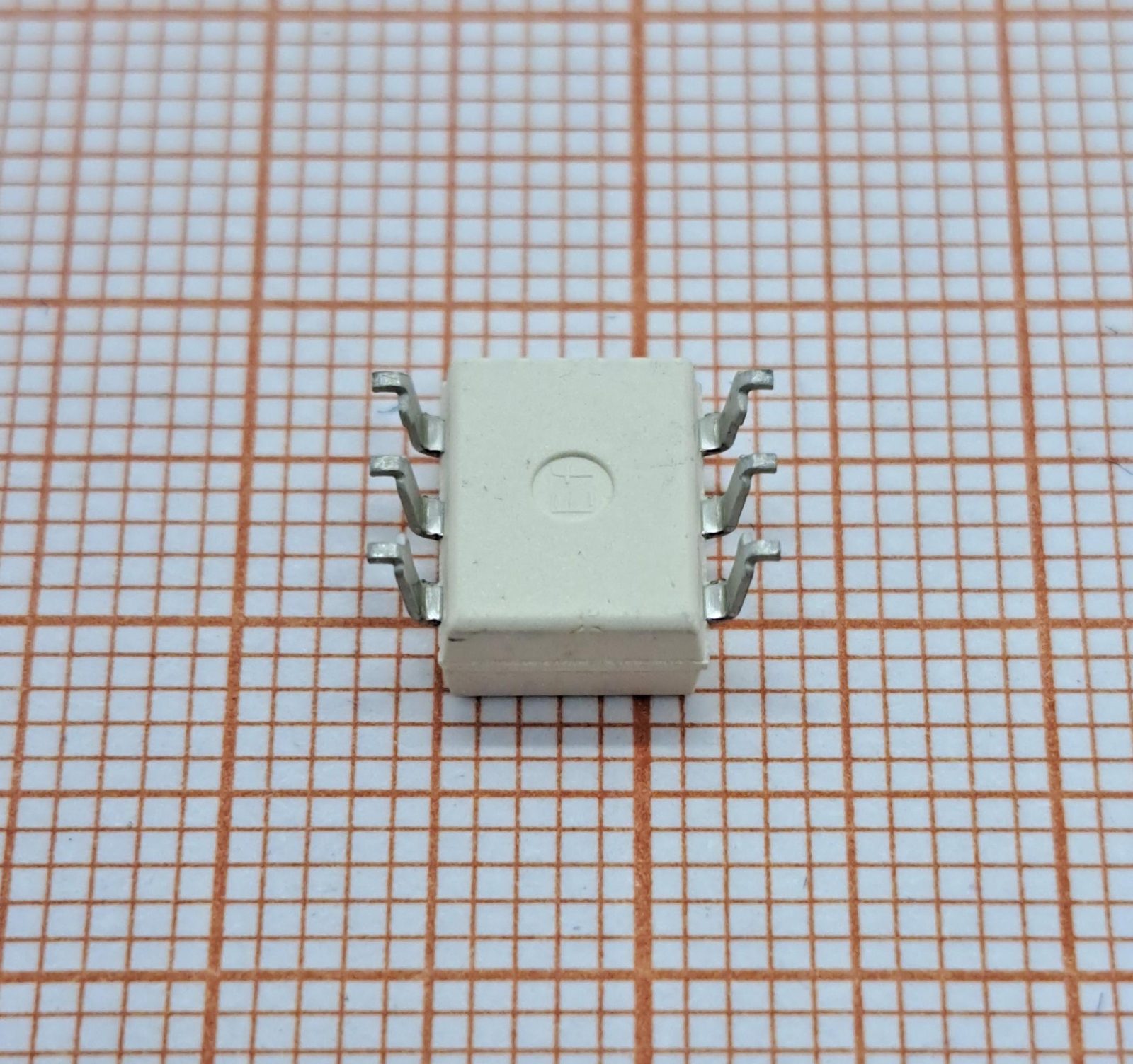 Оптрон 4N25SM ON SEMICONDUCTOR Оптрон 4N25SM ON SEMICONDUCTOR